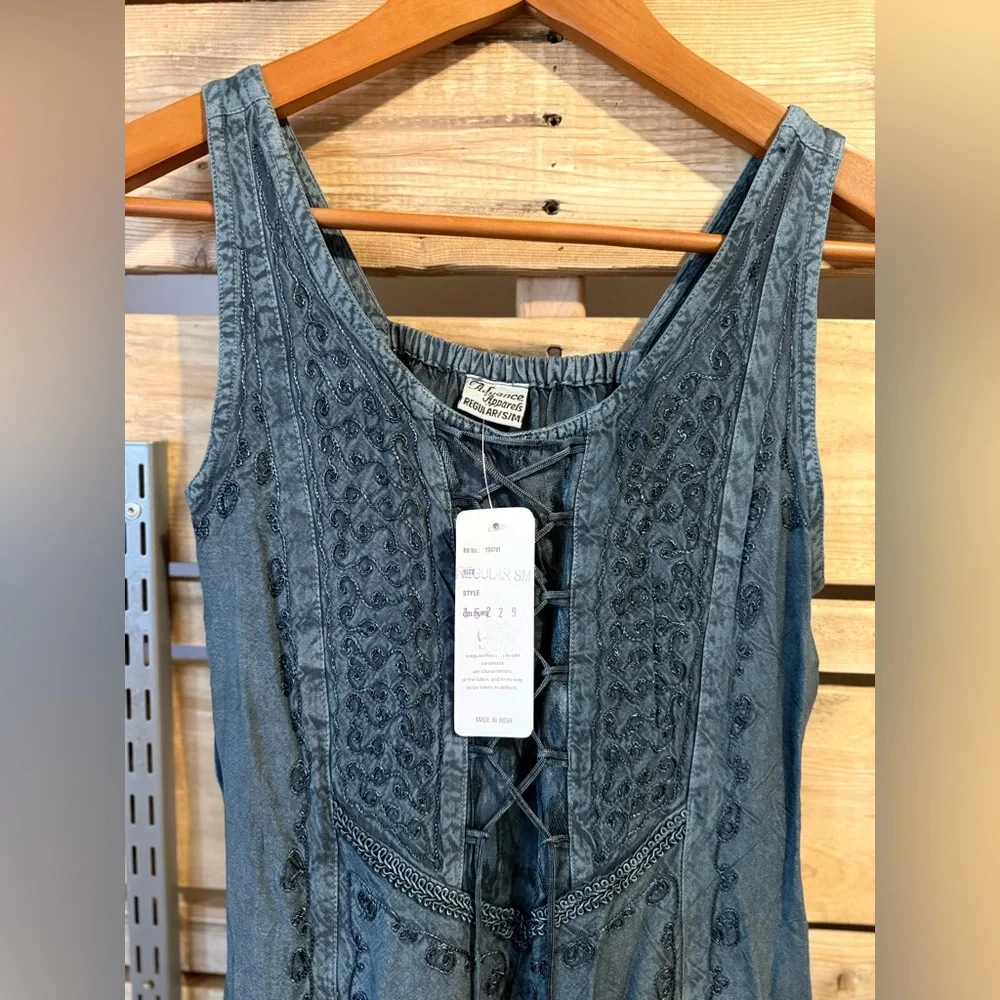 Double Dyed Renaissance Dress - Picture 11 of 14